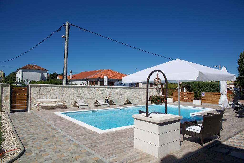 Banic Apartments With Pool Biograd Na Moru Eksteriør bilde