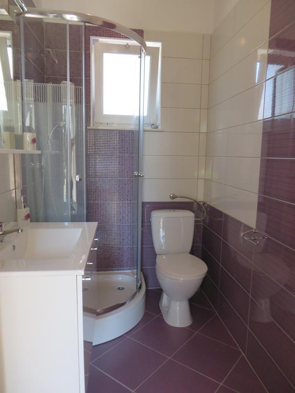 Banic Apartments With Pool Biograd Na Moru Rom bilde