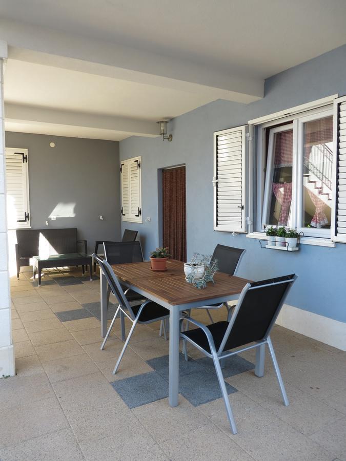 Banic Apartments With Pool Biograd Na Moru Rom bilde
